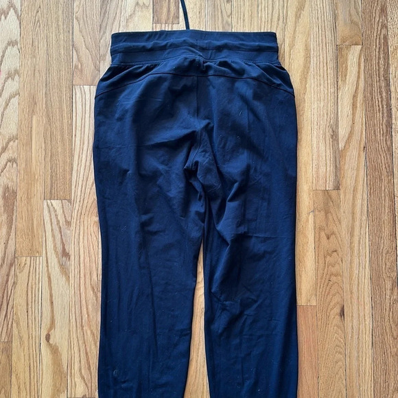 Lululemon sz 6 Ready To Rulu Pant 29" Black jogger with tie waist and pockets - Picture 7 of 13